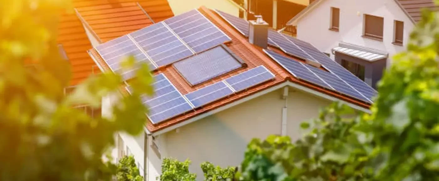 Hệ Thống Điện Mặt Trời Hybrid Là Gì? Nên Lắp Không? | B-USA