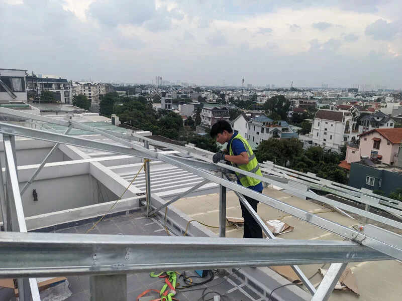 Hệ thống điện mặt trời áp mái Cửa hàng rượu Tây Âu