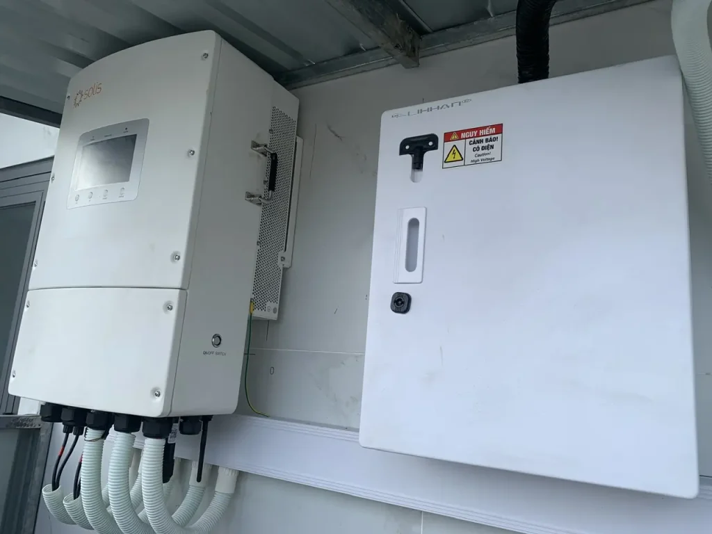 Hoàn thiện lắp đặt điện mặt trời áp mái nhà dân