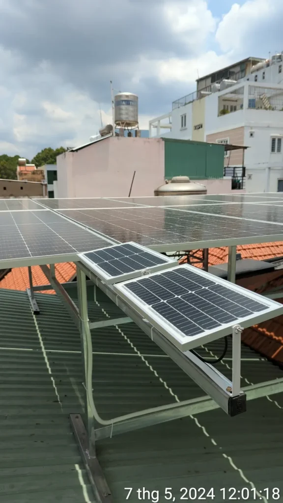 Lắp đặt điện mặt trời áp mái cửa hàng Phú Nhuận