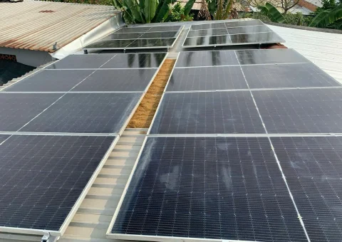 Hệ Thống Điện Mặt Trời Hybrid 11.25 kWp Lưu Trữ 30 kW Cho Khu Nhà Trọ Tỉnh Lộ 15 - ảnh 1