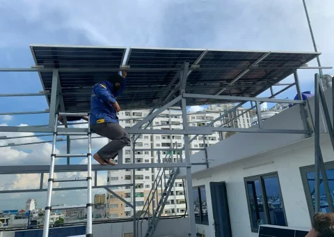 Lắp Đặt Hệ Thống Điện Mặt Trời Lưu Trữ Hybrid 8.45 kWp Cho Văn Phòng Siêu Chợ Cơ Khí - ảnh 1
